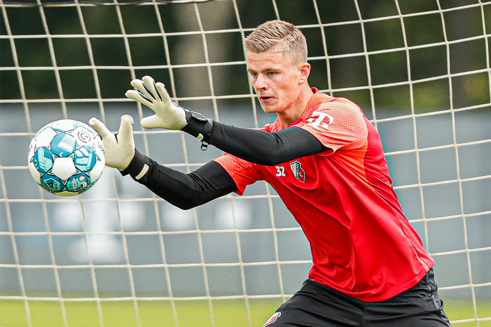 Calvin Raatsie enkele maanden langs de kant