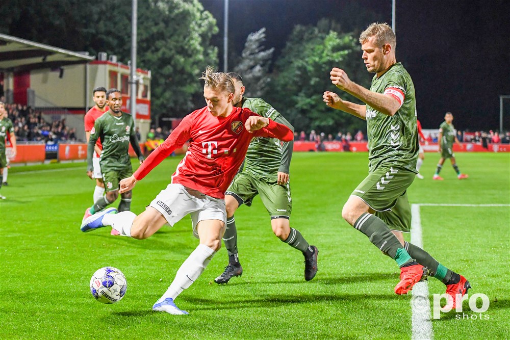 Copyright Proshots 13722378