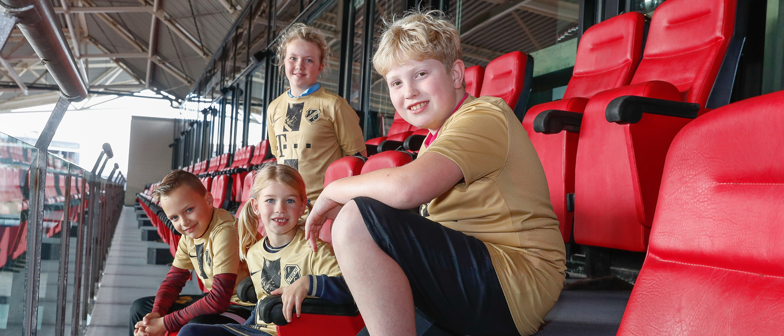 Vier leden Junior Tigers vormen nieuwe Tigerraad