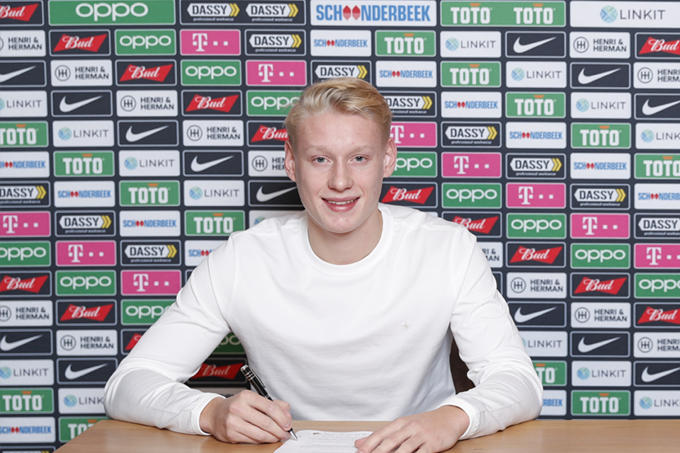 Jeugdinternational Rocco Robert Shein naar Jong FC Utrecht