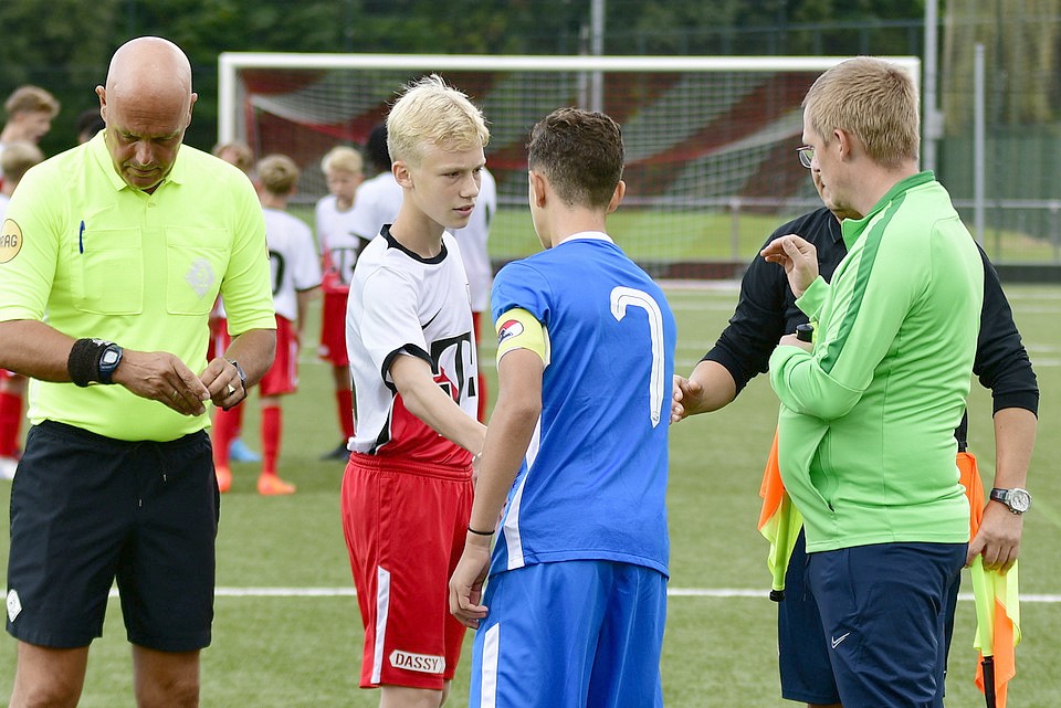 20220910 FCUO15 AZO15 001