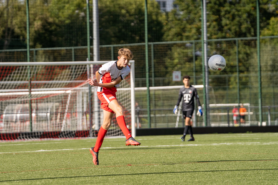 F.C. Utrecht 2022 10 08 JO15 8