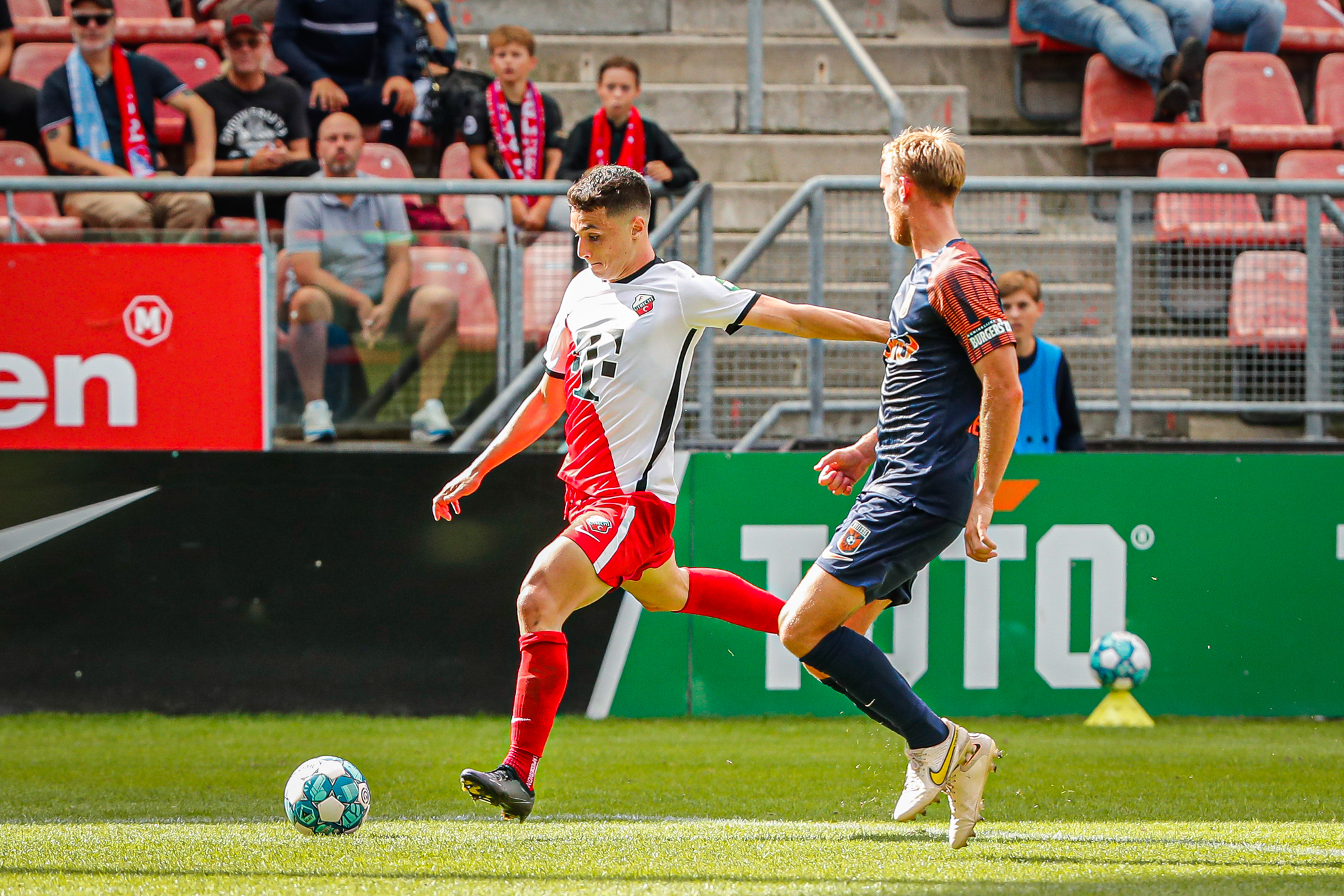 Barkas en Douvikas opgeroepen voor Griekenland