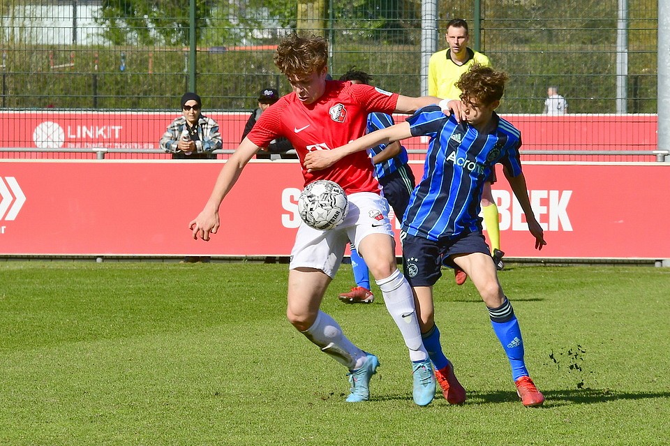 20220326 FCUO16 AJXO16 011