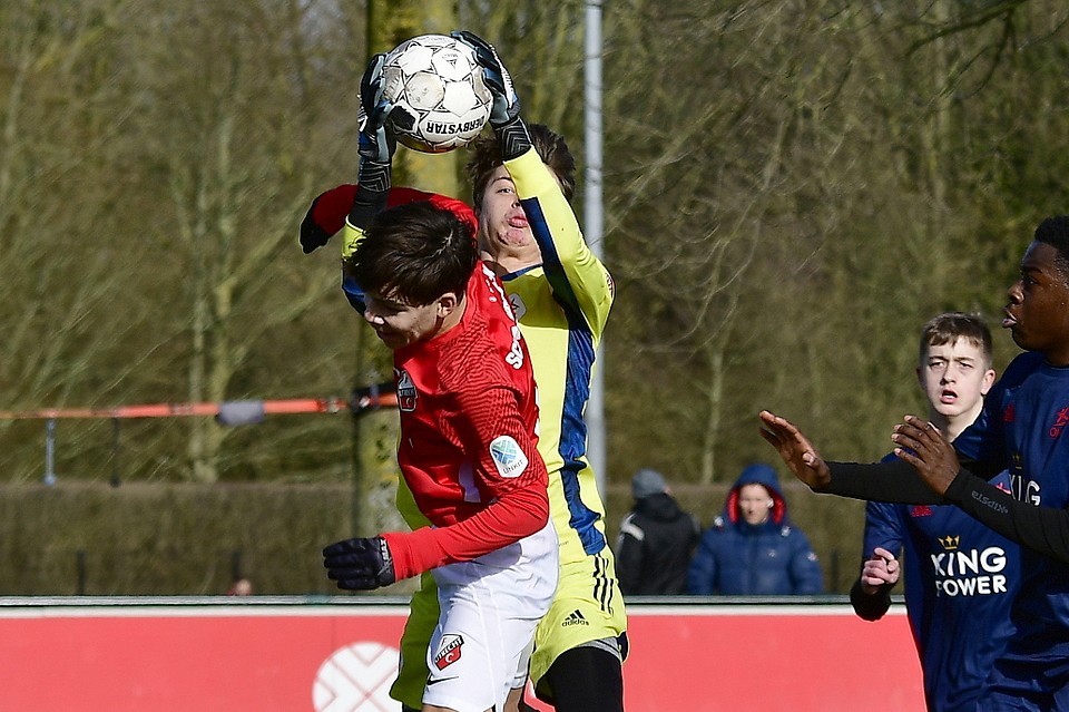 20220212 FCUO16 LEUVO16 014