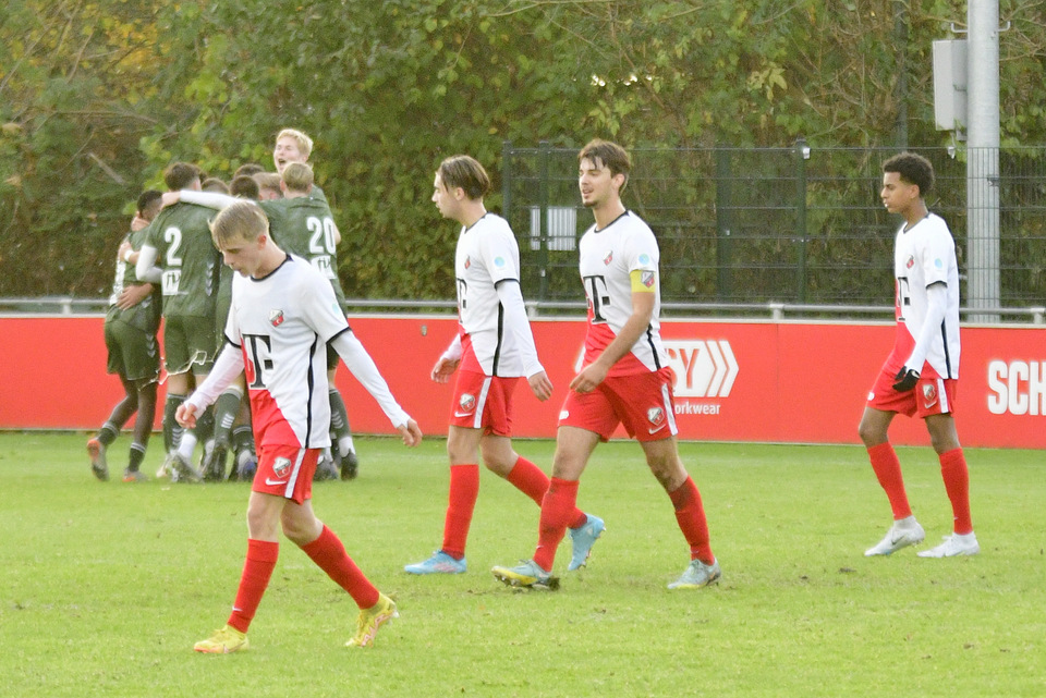 20221126 FCUO18 EMMO18 070