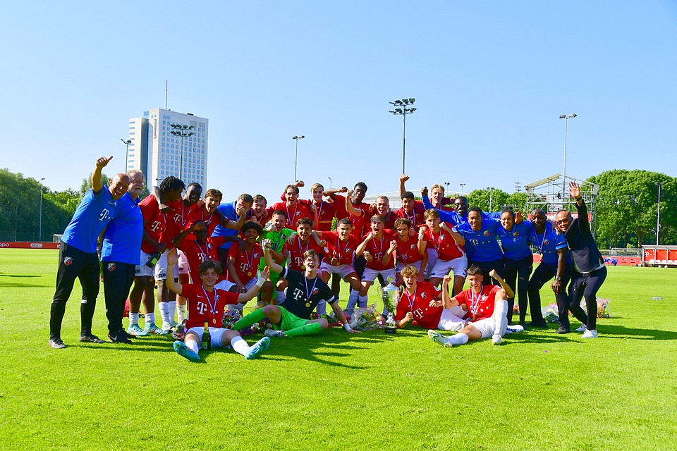 20220604 FCUO17 AJAXO17 055