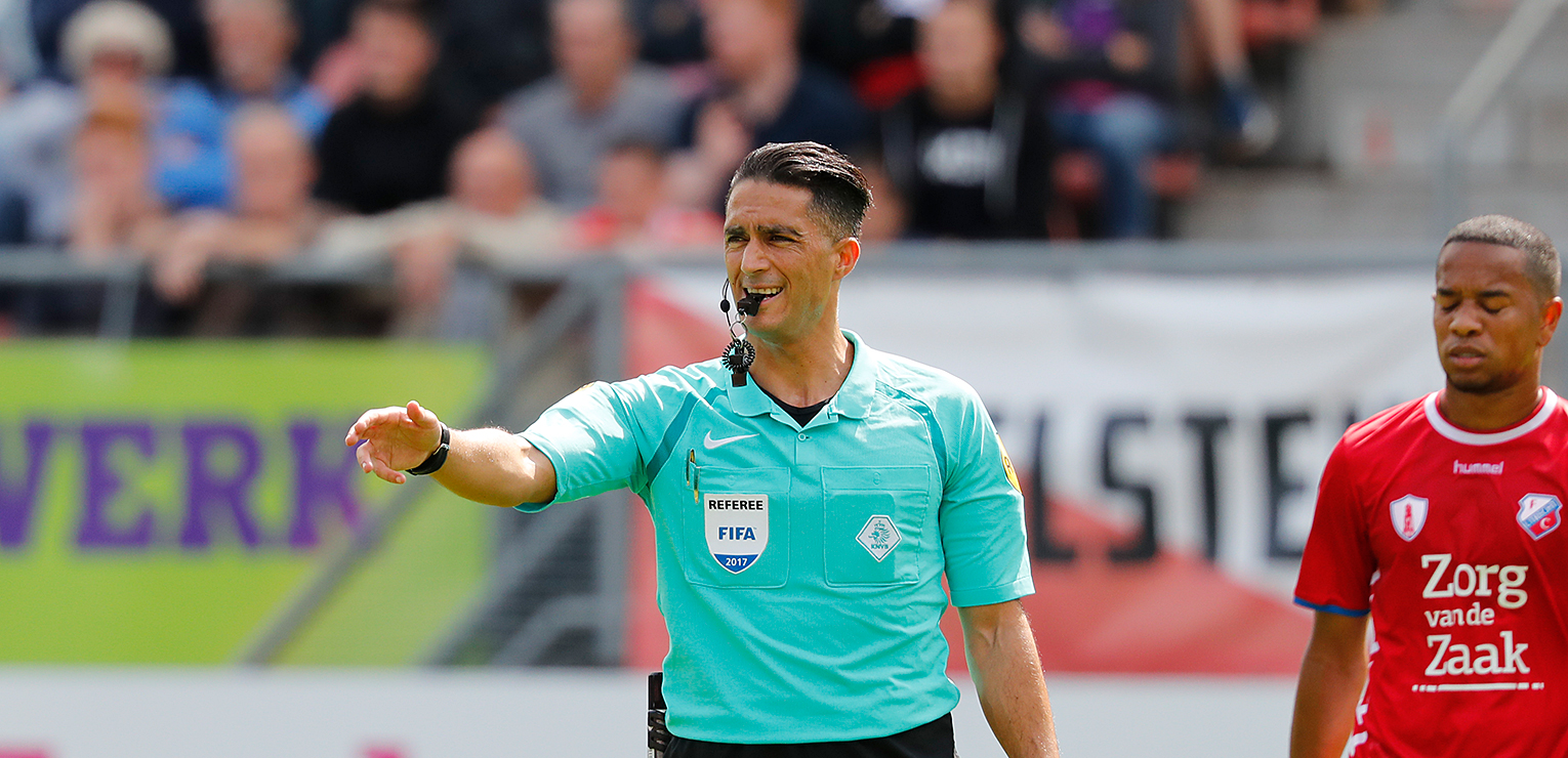 Serdar Gözubüyük leidt zaterdag duel in Stadion Galgenwaard