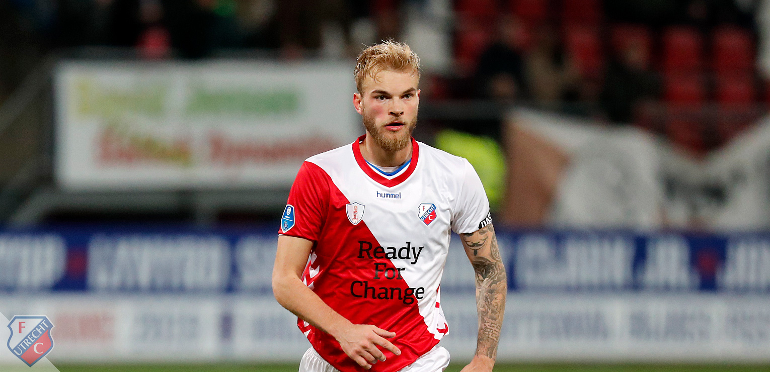 Zorg van de Zaak geeft Ready for Change ruimte FC Utrecht-shirt