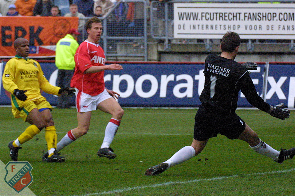 20010304 Fcufort 2442