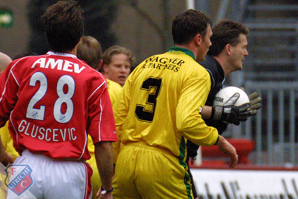 20010304 Fcufort 2403