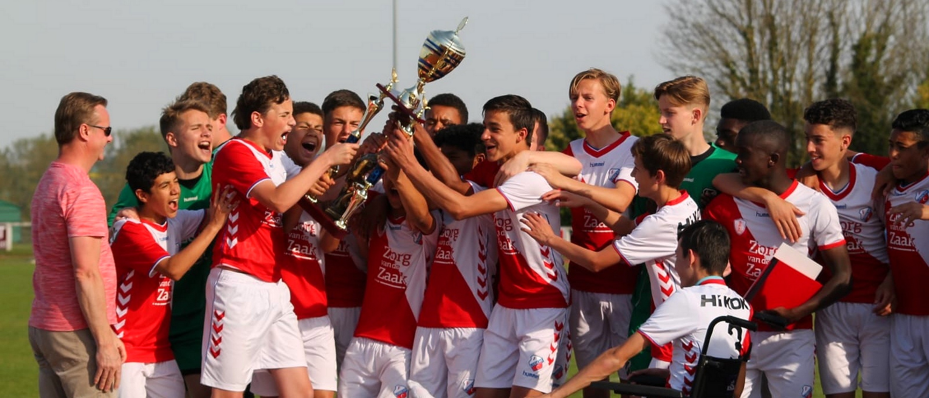 FC Utrecht O15 op dreef in Frankrijk