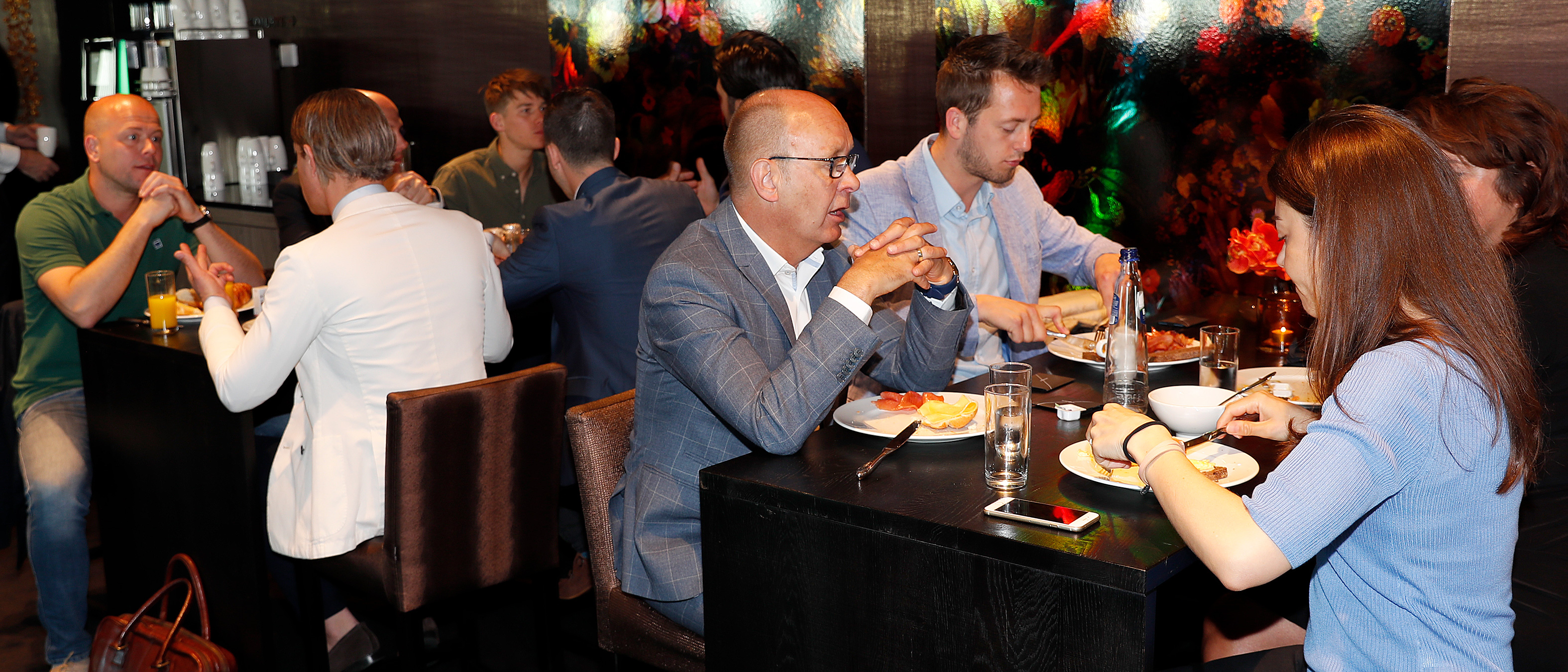 Netwerkontbijt in Sky Lounge Van der Valk Utrecht