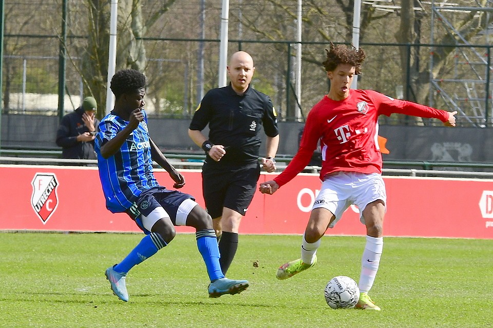 20220402 FCUO17 AJAXO17 010