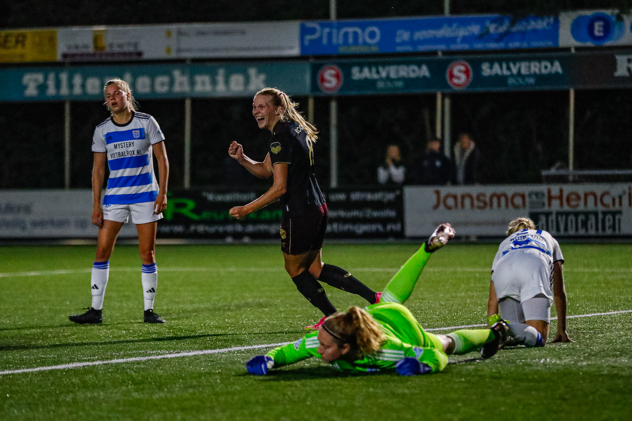 Hattrick Judith Roosjen zorgt voor driepunter in Zwolle