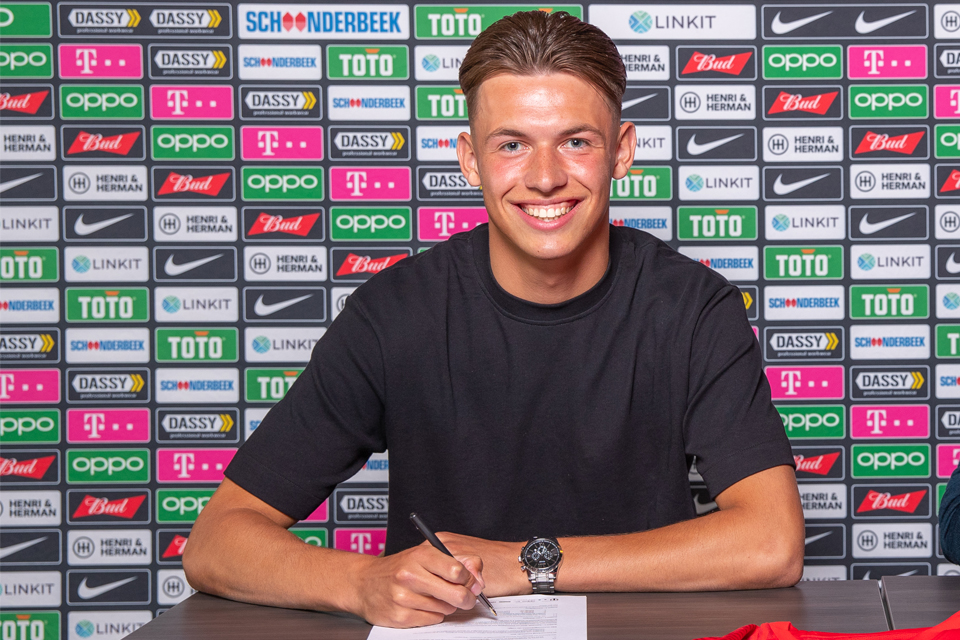 Dion Versluis stroomt door naar Jong FC Utrecht