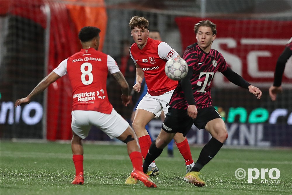 Beloftenploeg lijdt onfortuinlijke nederlaag in Limburg