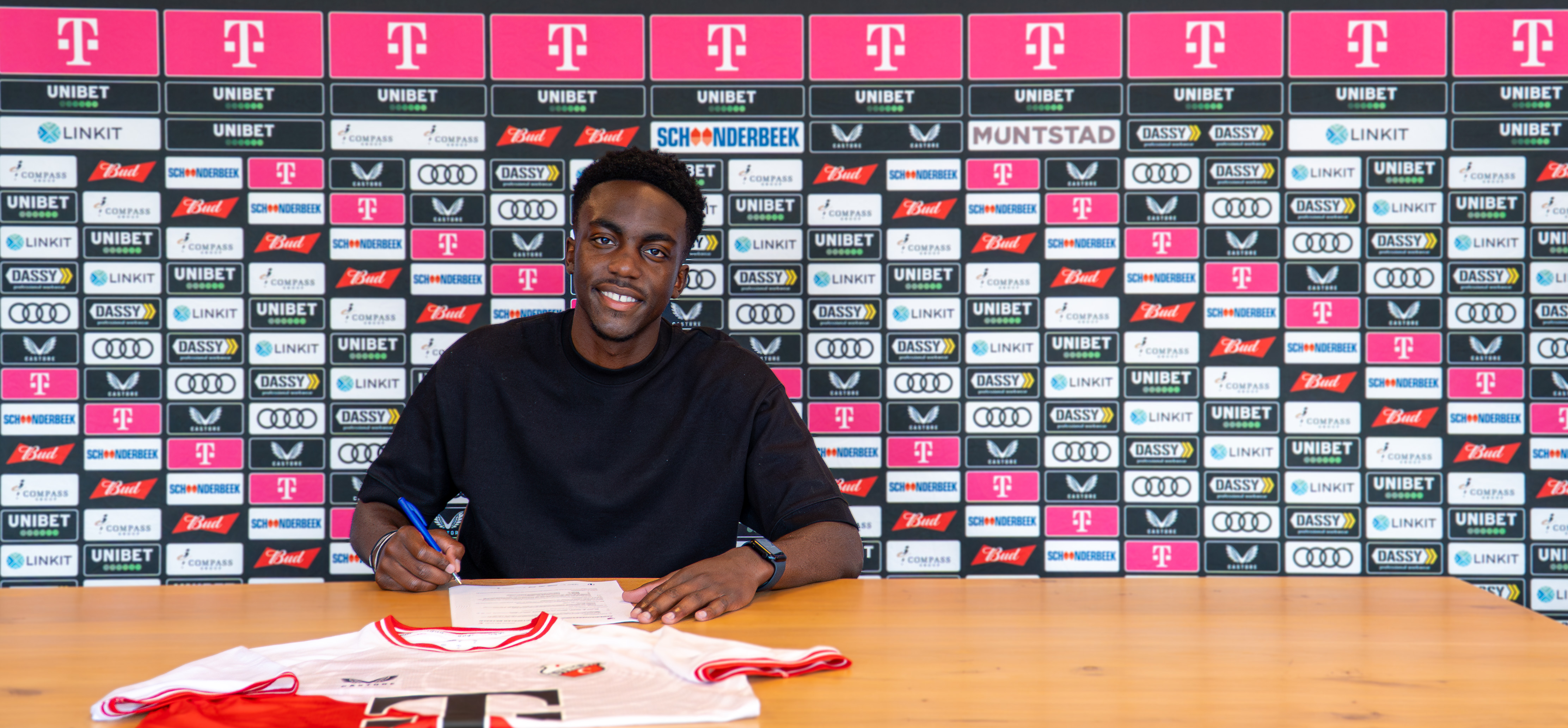 Björn Hardley versterkt Jong FC Utrecht