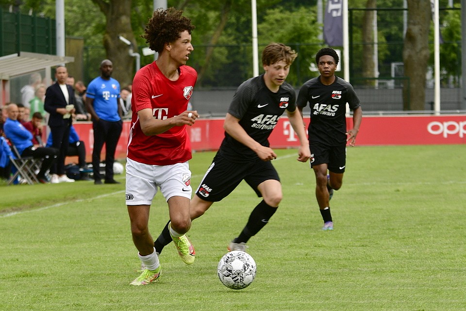 20220521 FCUO17 AZO17 011