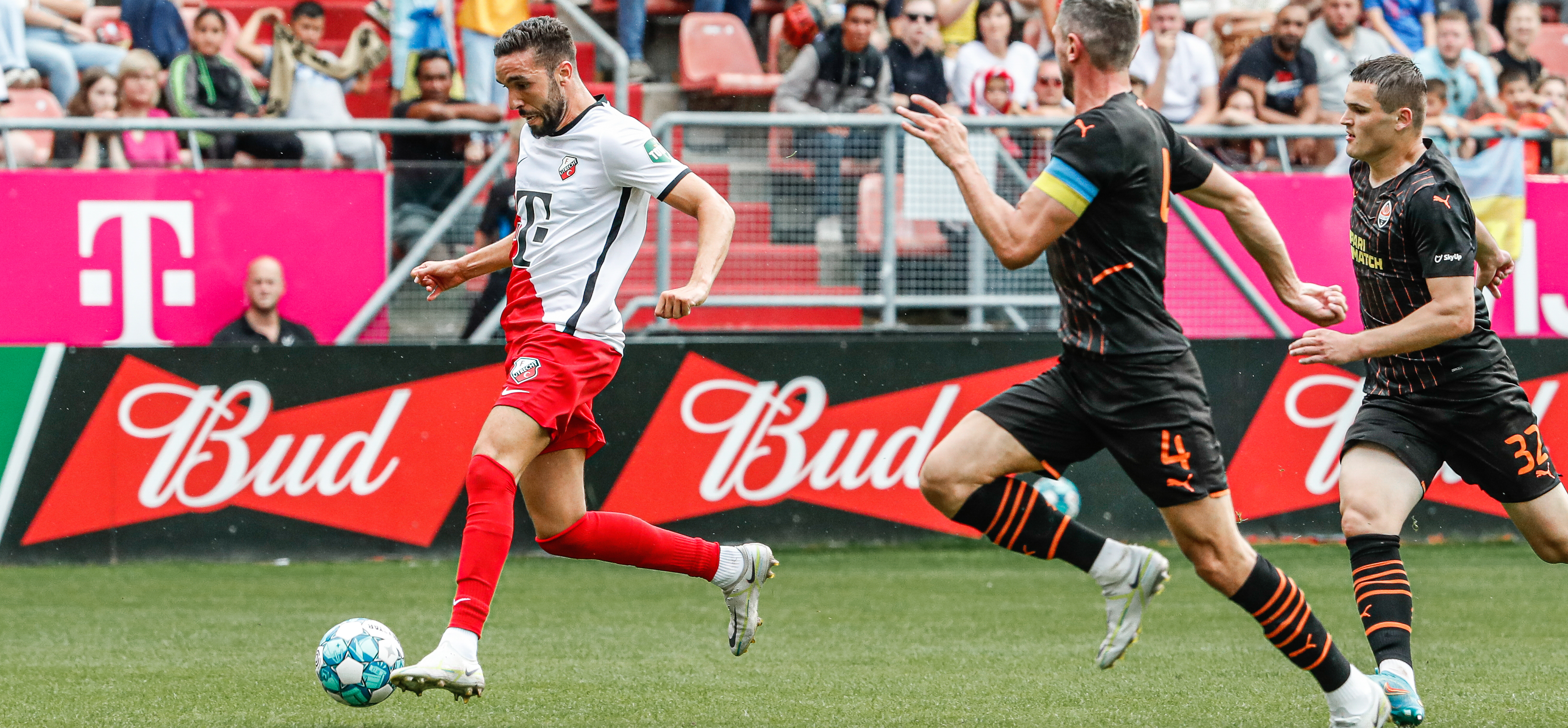 Mimoun Mahi op huurbasis naar SC Cambuur