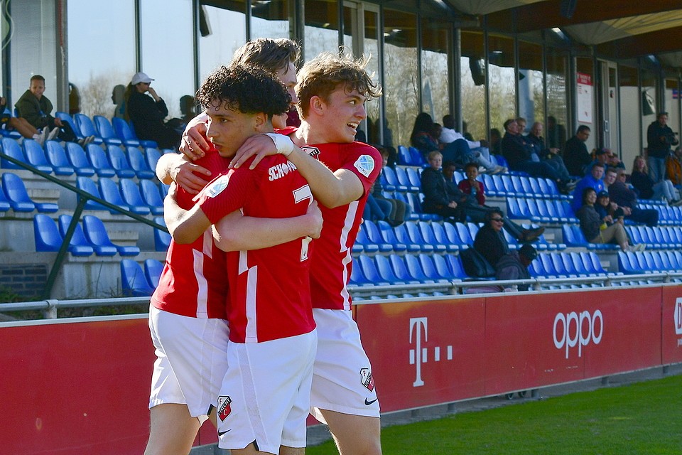 20220326 FCUO16 AJXO16 022