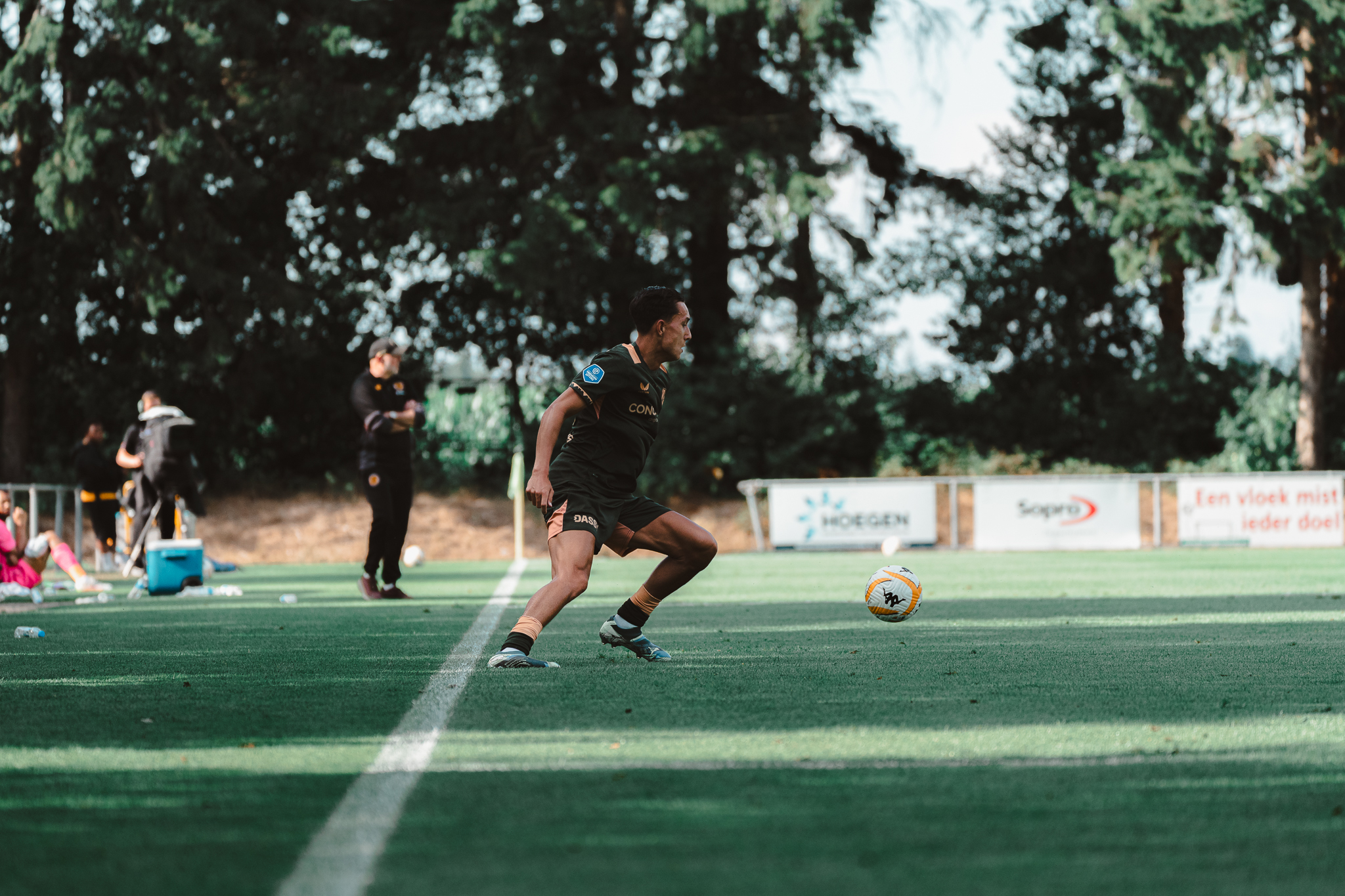 FC Utrecht verslaat Kaizer Chiefs in Garderen