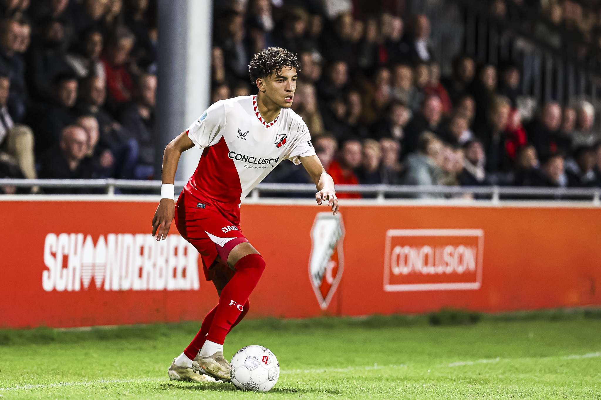 Jong FC Utrecht voor eerst dit seizoen in Stadion Galgenwaard