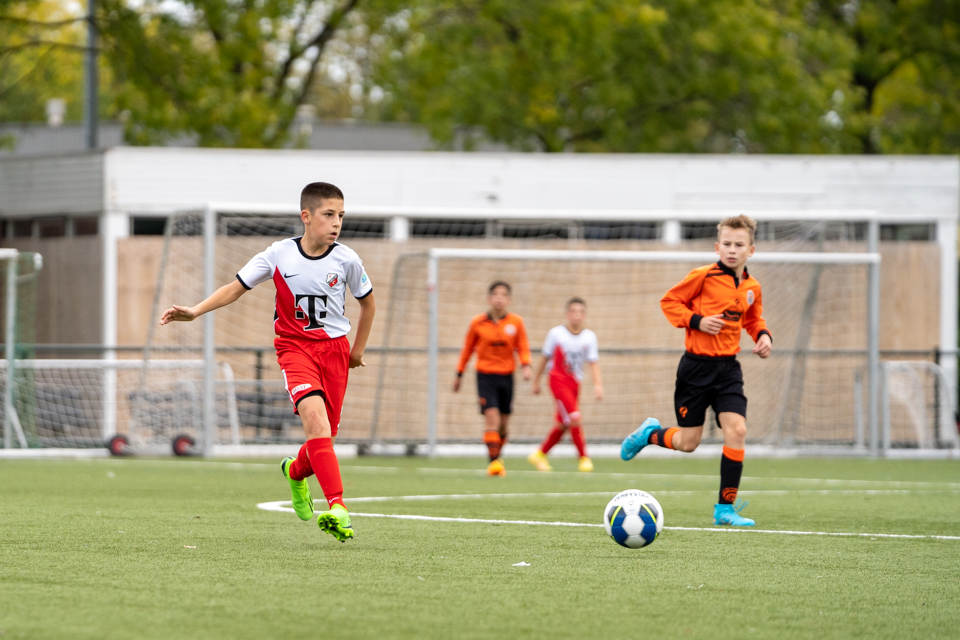 F.C. Utrecht JO12 Vs Vv De Meern JO13 8