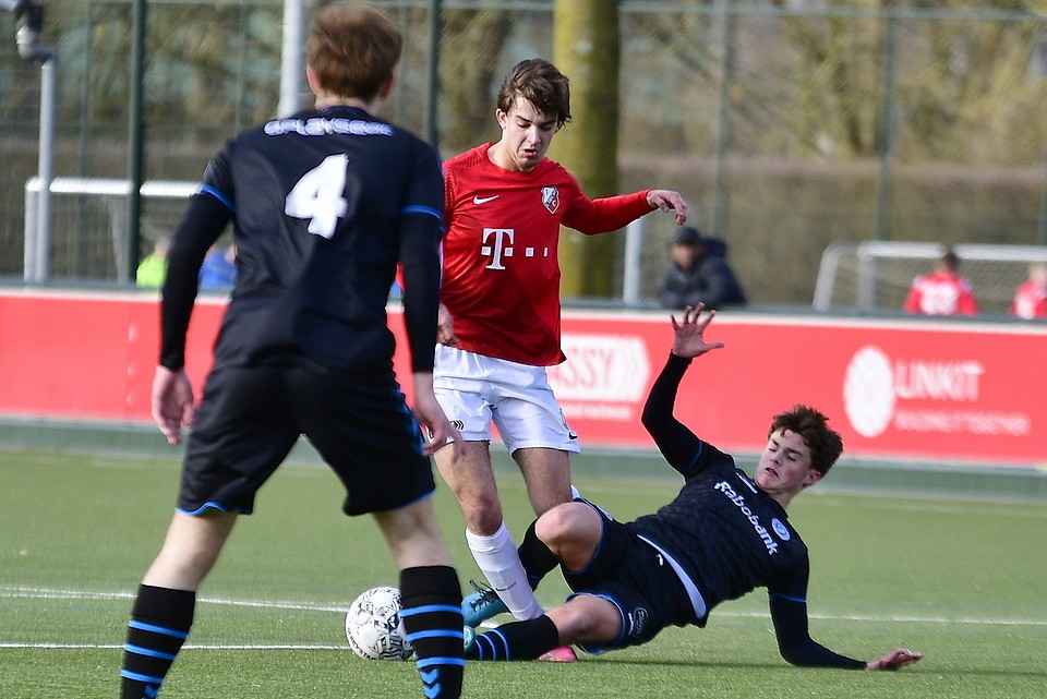 20220205 FCUO18 GRAO18 011