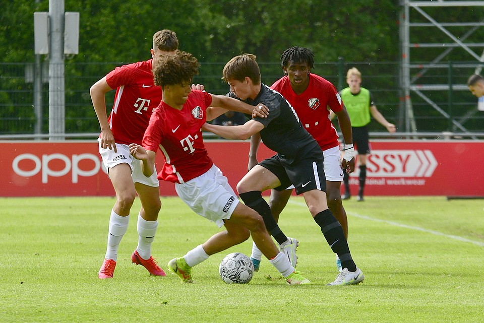 20220521 FCUO17 AZO17 019