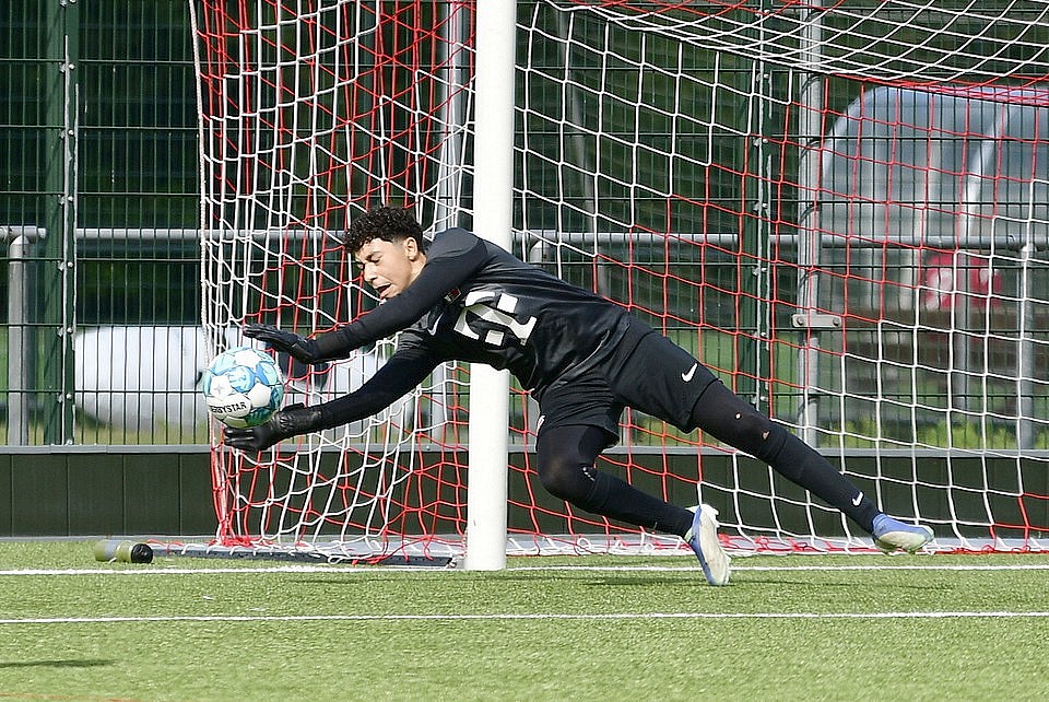 20220910 FCUO15 AZO15 015