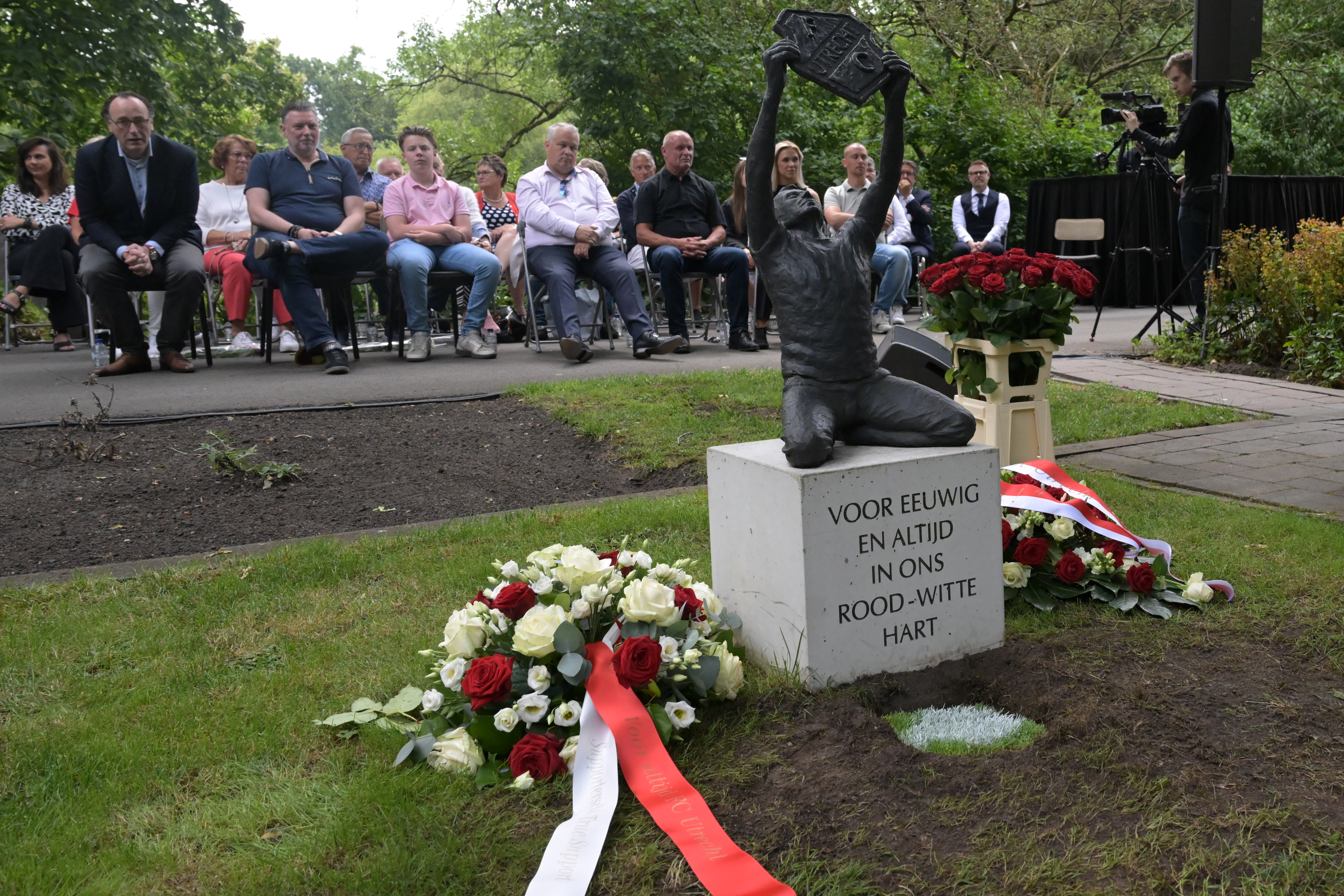 'De echte sterren kijken vanuit de hemel op ons neer'
