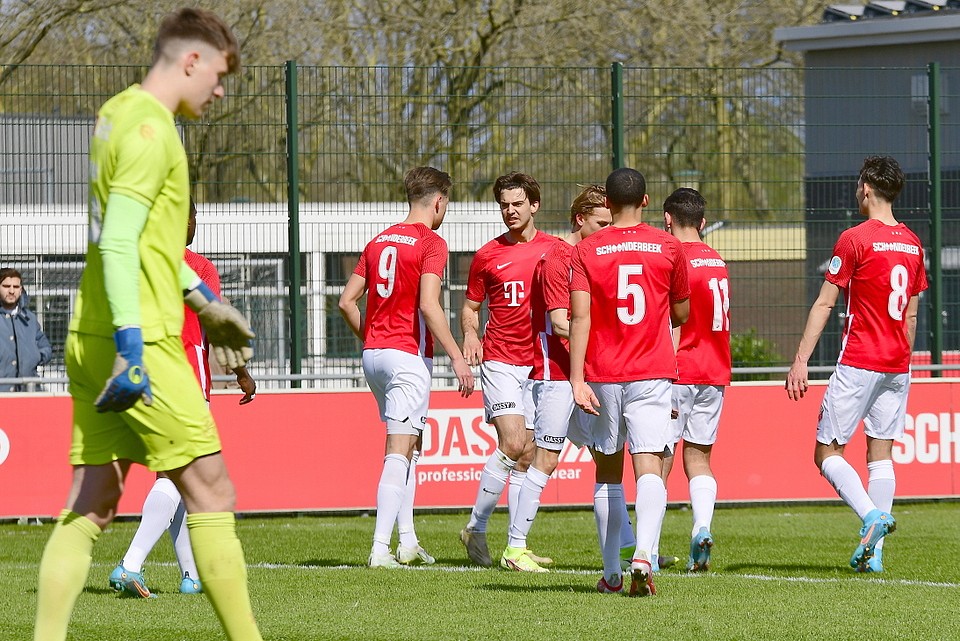 20220409 FCUO18 FCGO18 012