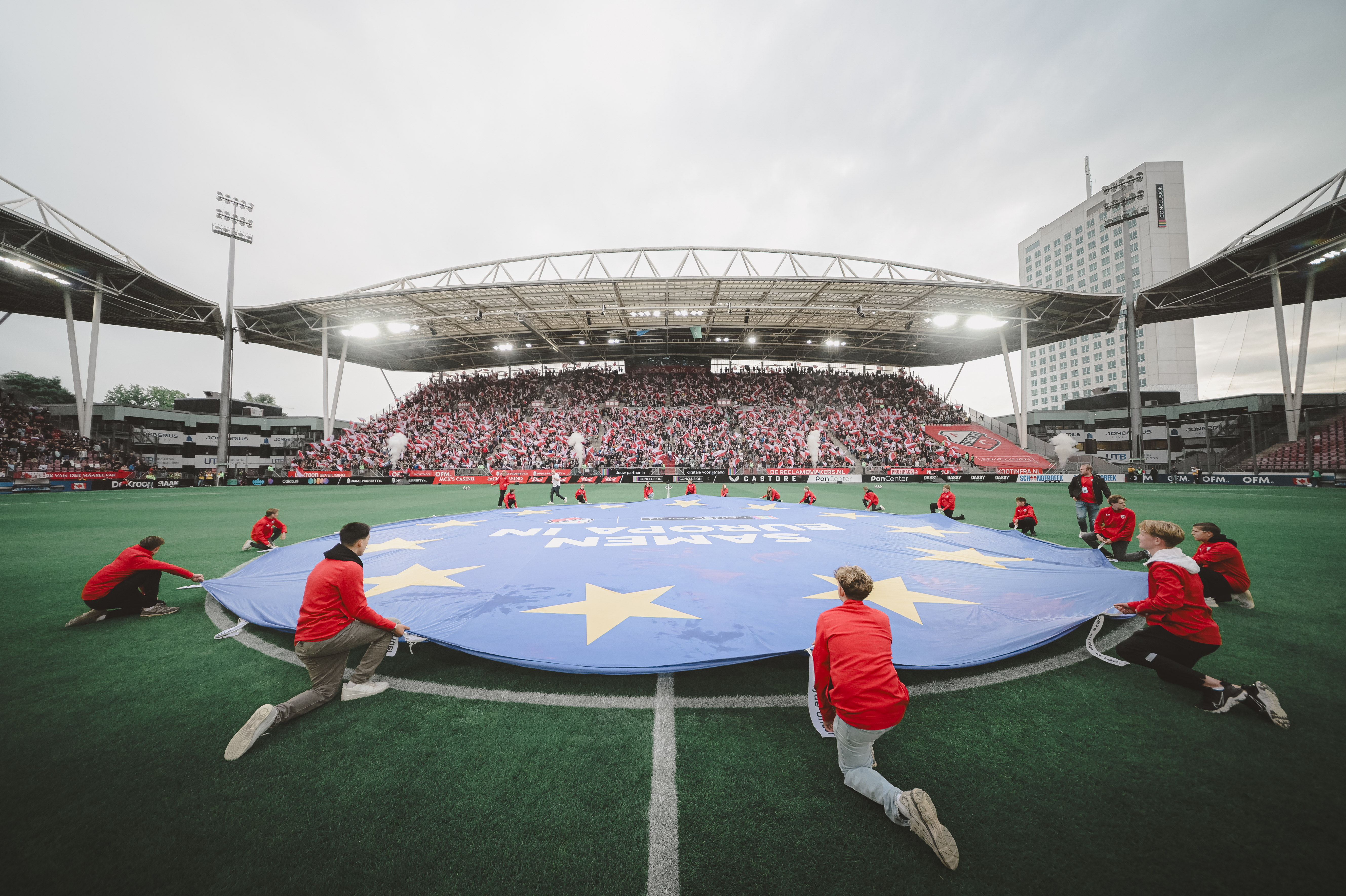 Kaarten voor Excelsior-thuis in de verkoop