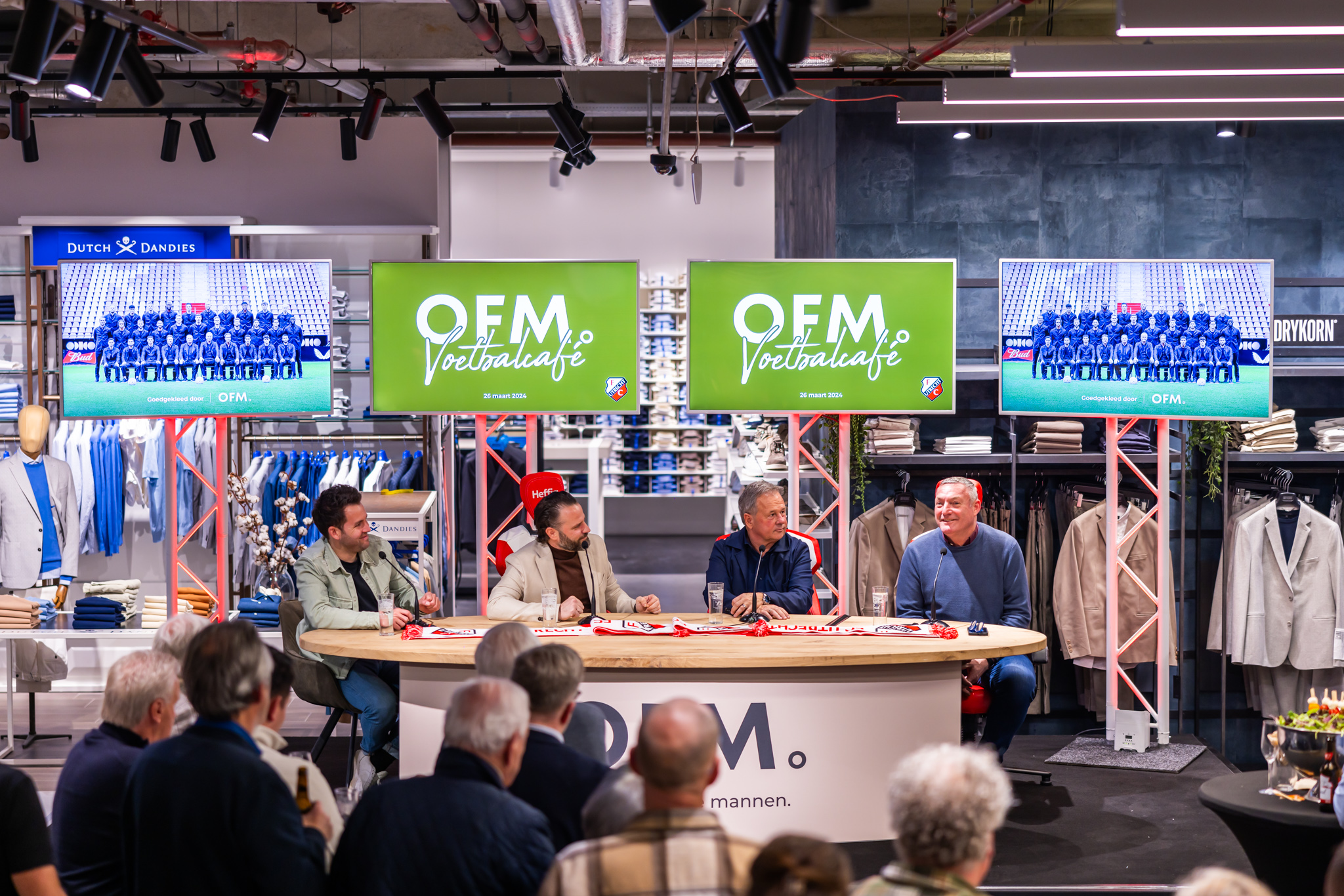 Netwerken, shoppen en fijne voetbalpraat tijdens OFM. Voetbalcafé