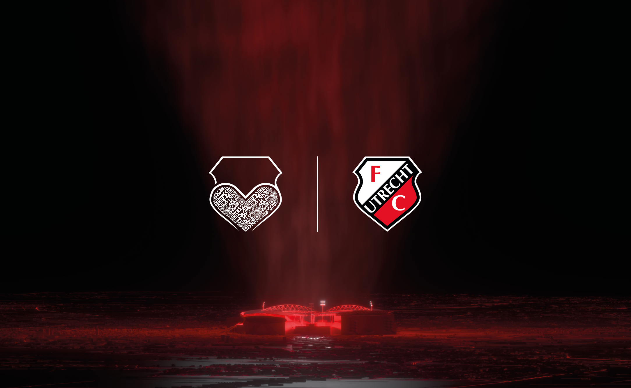 FC Utrecht QR-Hart zichtbaar op mouw uitshirts