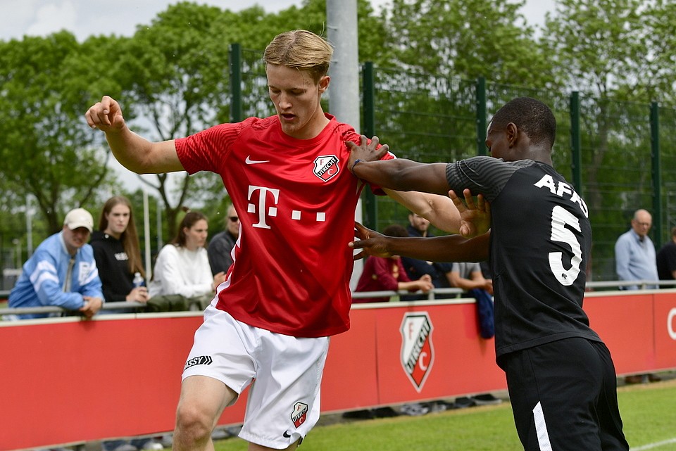 20220521 FCUO17 AZO17 005