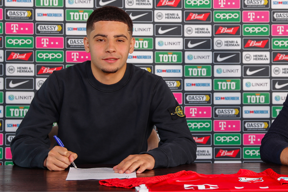 Mijlpaal voor Mohamed Akharaz: eerste profcontract