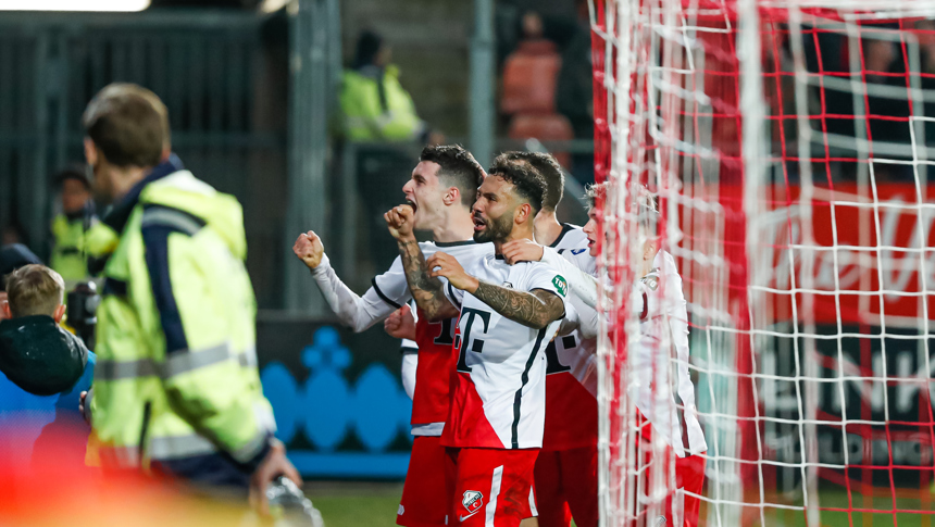 FC Utrecht verslaat directe concurrent sc Heerenveen