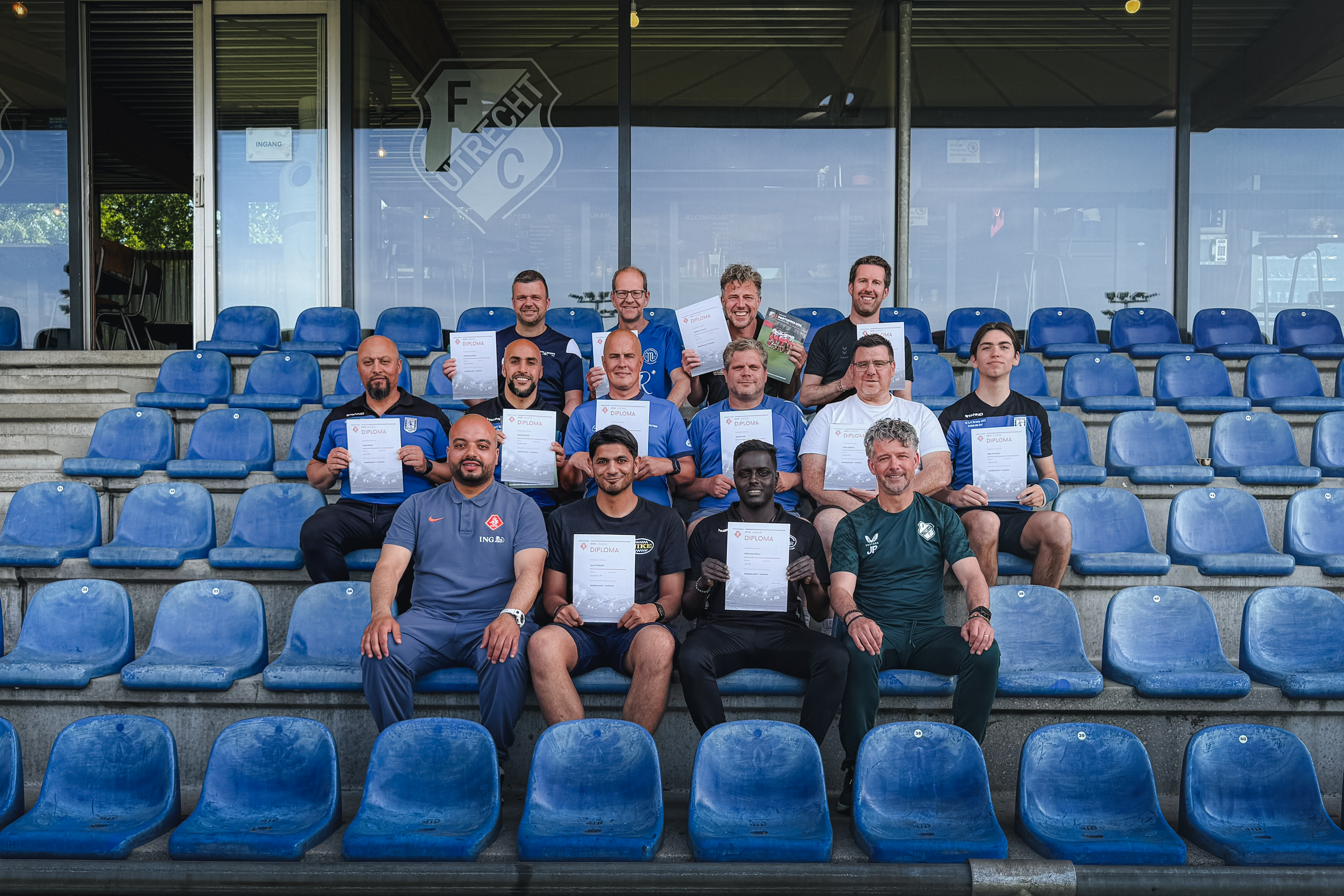 Twaalf coaches ronden VC1 Junioren succesvol af bij FC Utrecht