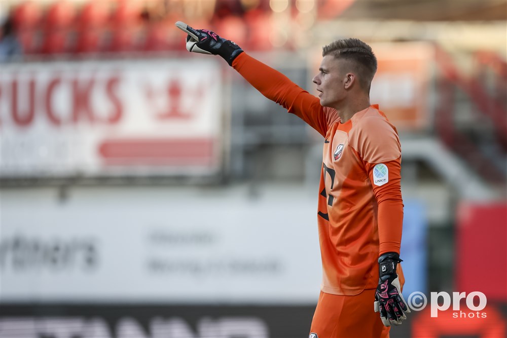 Copyright Proshots 17684734