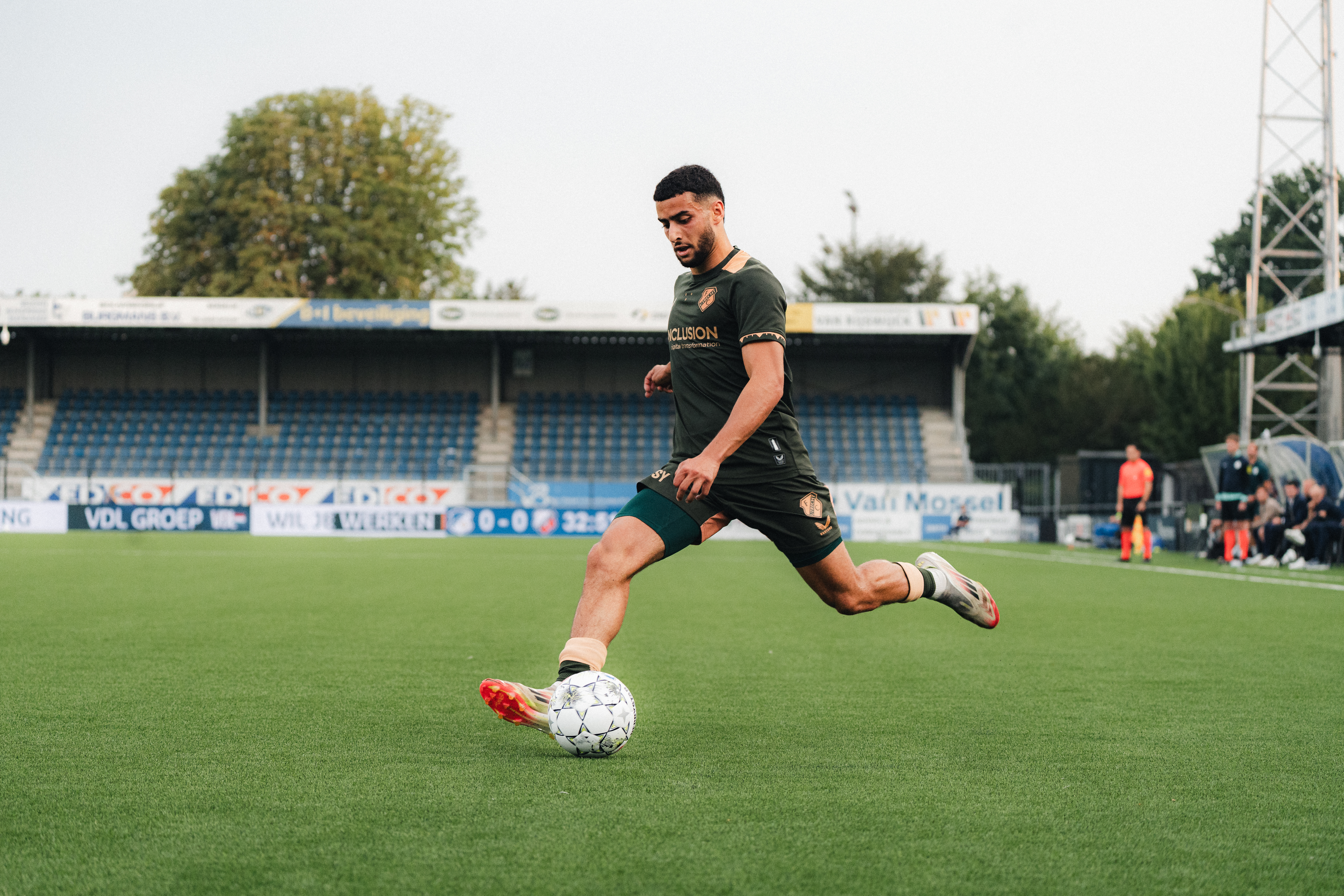 Jong FC Utrecht reist af naar Helmond