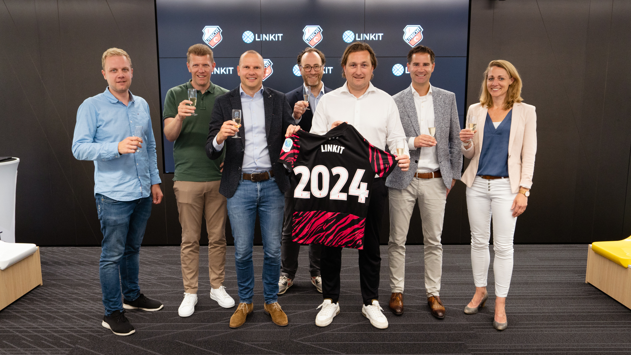 FCU Signing Contract Group 1