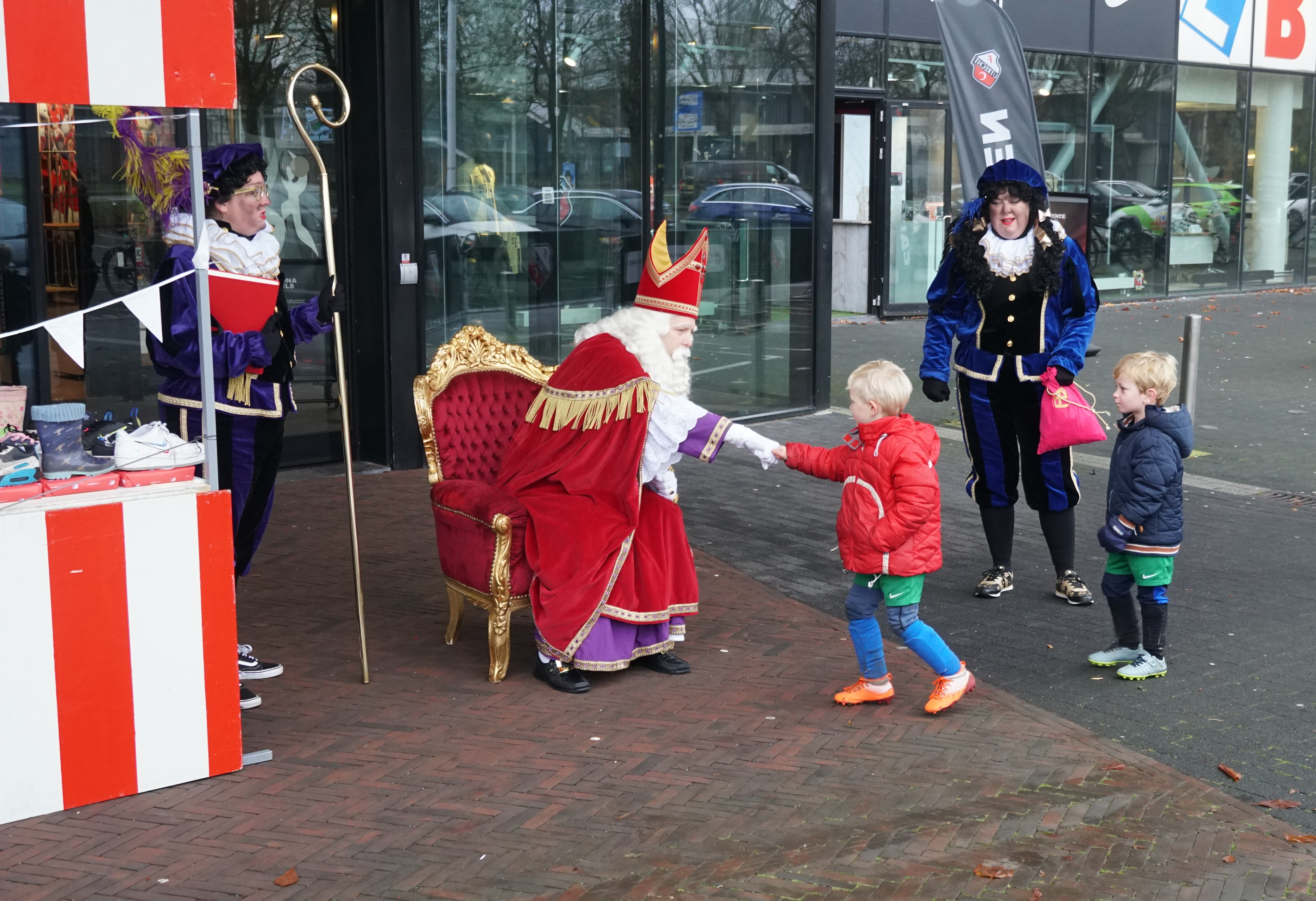 Sint04
