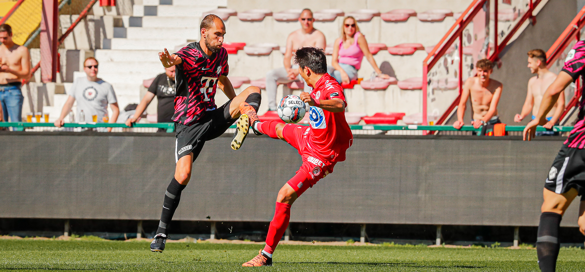 Dost en Sagnan maken eerste speelminuten in Guldensporenstadion