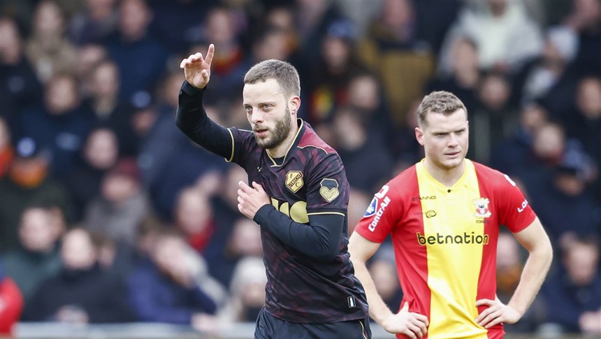 FC Utrecht pakt volle buit in Deventer