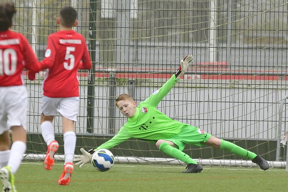 20211204 FCUO12 VOLO12 014