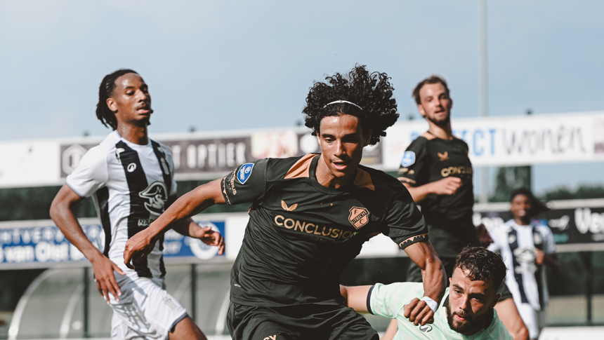 FC&nbsp;Utrecht - Royal Charleroi SC | HIGHLIGHTS