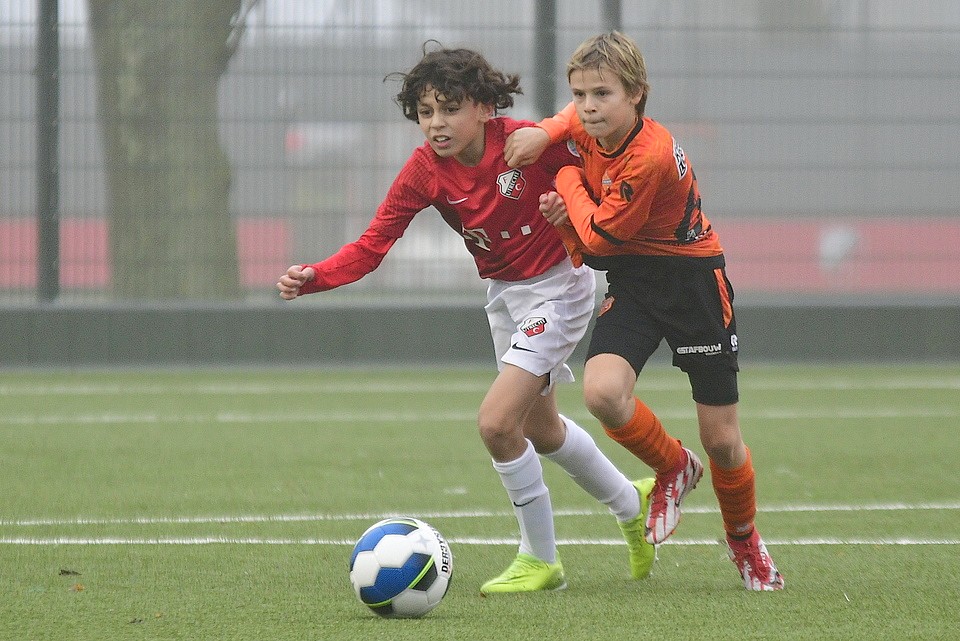 20211204 FCUO12 VOLO12 002