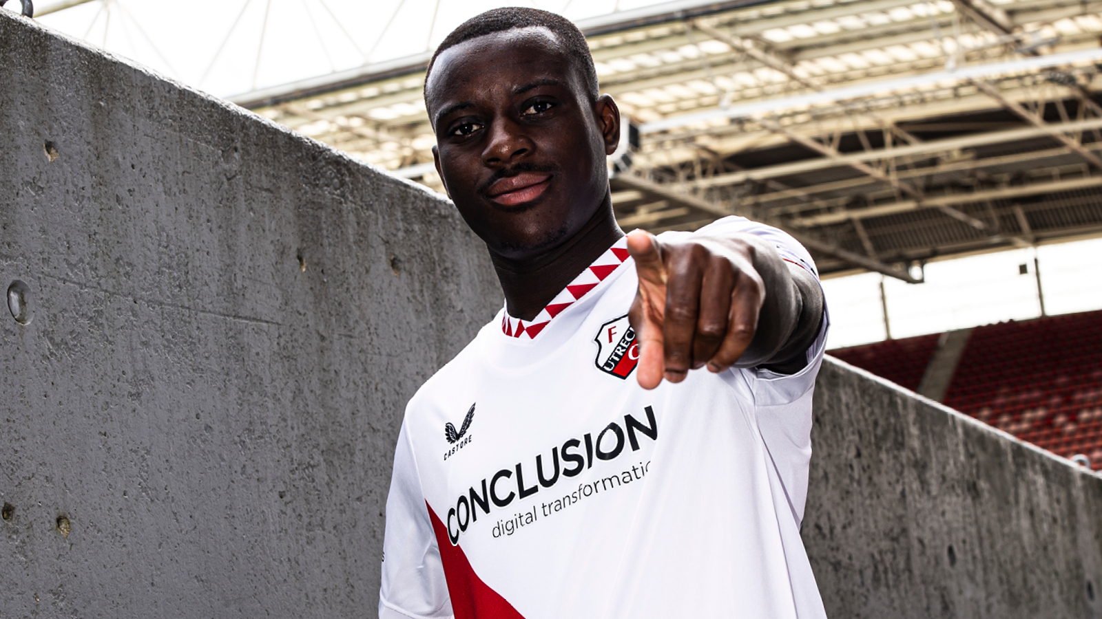 Franse flankflitser Yoann Cathline versterkt FC Utrecht